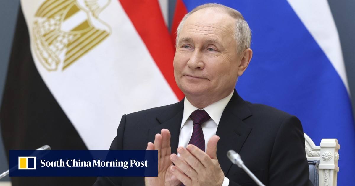 Путин в подгузниках: Фальшивый фильм о российском лидере пользуется большим спросом в Каннах